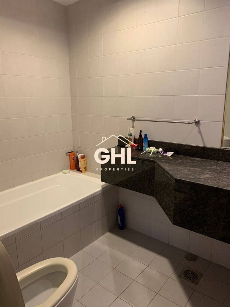 image – 2025-10-10T184048.200